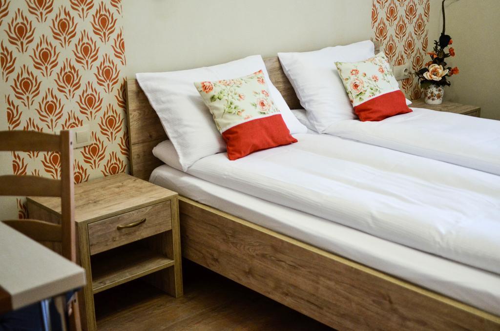 Páva Apartmanház Makó Kültér fotó